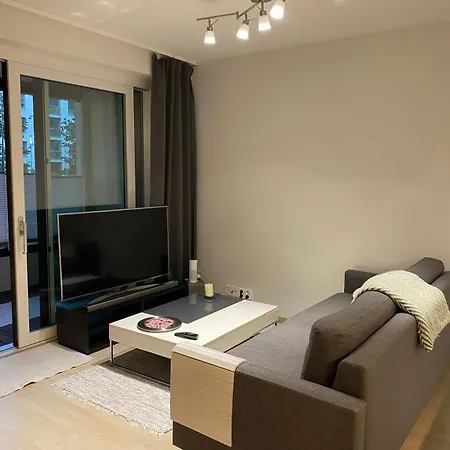 Apartment New And Stylish By The Sea In Jatkasaari, Free Parking And Balcony